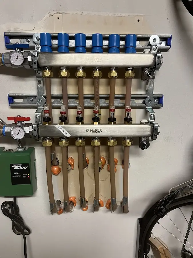 Plumber performing Sink Repair at a residential property in Pittsburg